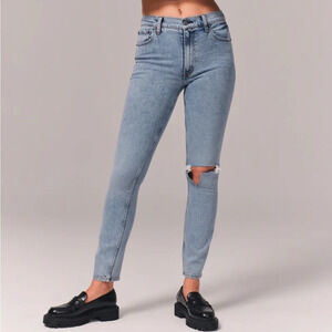 Abercrombie & Fitch High Rise Skinny Jean Medium Destroy Wash Size 26/2​